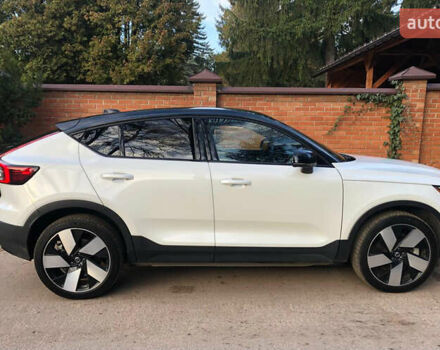 Белый Вольво C40 Recharge, объемом двигателя 0 л и пробегом 72 тыс. км за 29700 $, фото 10 на Automoto.ua