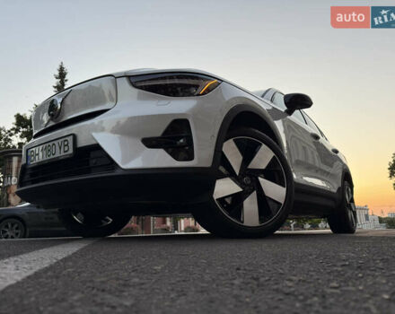 Белый Вольво C40 Recharge, объемом двигателя 0 л и пробегом 31 тыс. км за 34500 $, фото 17 на Automoto.ua