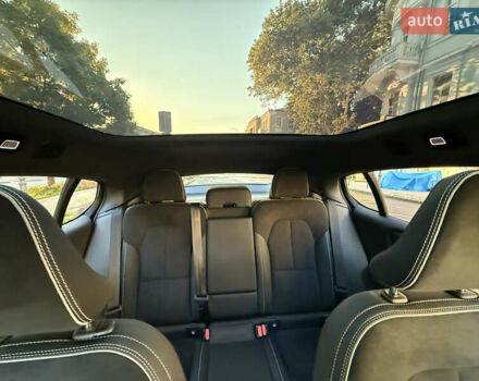 Белый Вольво C40 Recharge, объемом двигателя 0 л и пробегом 31 тыс. км за 34500 $, фото 60 на Automoto.ua