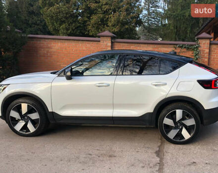 Белый Вольво C40 Recharge, объемом двигателя 0 л и пробегом 72 тыс. км за 29700 $, фото 1 на Automoto.ua