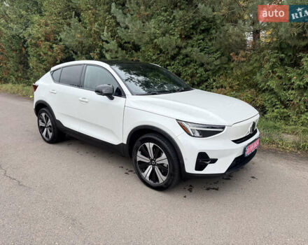 Вольво C40 Recharge 2022 у Рівному на Automoto.ua Білий Вольво C40 Recharge, об'ємом двигуна 0 л та пробігом 23 тис. км за 27600 $, фото 28 на Automoto.ua