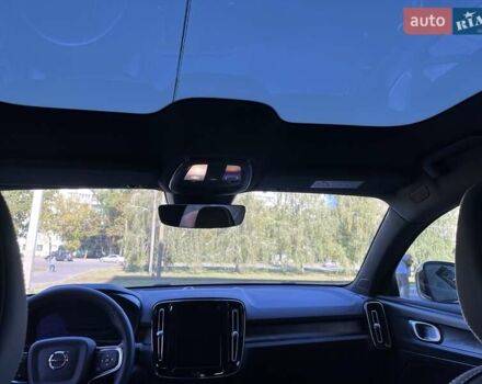 Білий Вольво C40 Recharge, об'ємом двигуна 0 л та пробігом 40 тис. км за 26999 $, фото 24 на Automoto.ua