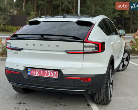 Белый Вольво C40 Recharge, объемом двигателя 0 л и пробегом 1 тыс. км за 34500 $, фото 22 на Automoto.ua