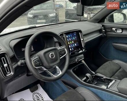 Белый Вольво C40 Recharge, объемом двигателя 0 л и пробегом 164 тыс. км за 23700 $, фото 3 на Automoto.ua