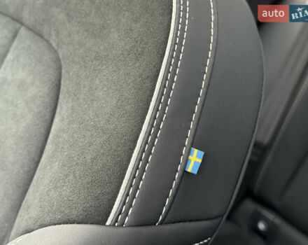 Белый Вольво C40 Recharge, объемом двигателя 0 л и пробегом 1 тыс. км за 34500 $, фото 56 на Automoto.ua