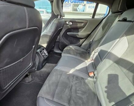 Белый Вольво C40 Recharge, объемом двигателя 0 л и пробегом 100 тыс. км за 27000 $, фото 15 на Automoto.ua