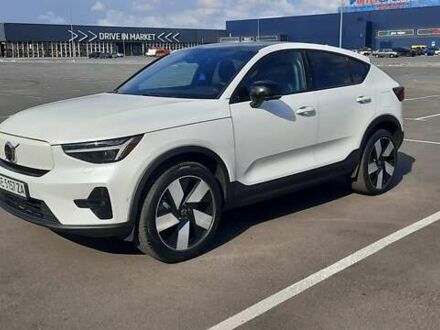Вольво C40 Recharge 2023 в Днепре (Днепропетровске) на Automoto.ua Белый Вольво C40 Recharge, объемом двигателя 0 л и пробегом 37 тыс. км за 34900 $, фото 1 на Automoto.ua