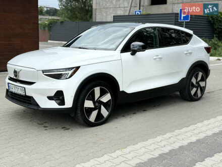 Вольво C40 Recharge 2023 у Києві на Automoto.ua Білий Вольво C40 Recharge, об'ємом двигуна 0 л та пробігом 18 тис. км за 31500 $, фото 1 на Automoto.ua