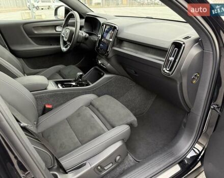 Черный Вольво C40 Recharge, объемом двигателя 0 л и пробегом 100 тыс. км за 29300 $, фото 36 на Automoto.ua