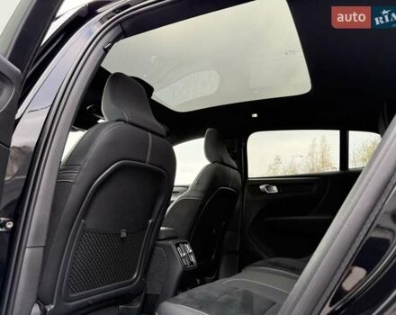 Черный Вольво C40 Recharge, объемом двигателя 0 л и пробегом 100 тыс. км за 29300 $, фото 31 на Automoto.ua