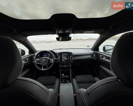 Черный Вольво C40 Recharge, объемом двигателя 0 л и пробегом 100 тыс. км за 29300 $, фото 48 на Automoto.ua