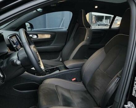Чорний Вольво C40 Recharge, об'ємом двигуна 0 л та пробігом 68 тис. км за 28000 $, фото 40 на Automoto.ua