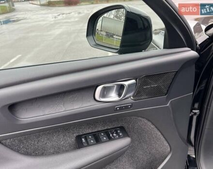 Черный Вольво C40 Recharge, объемом двигателя 0 л и пробегом 120 тыс. км за 27000 $, фото 22 на Automoto.ua