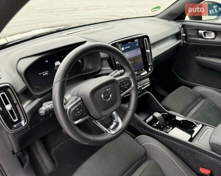 Черный Вольво C40 Recharge, объемом двигателя 0 л и пробегом 100 тыс. км за 29300 $, фото 25 на Automoto.ua