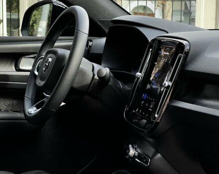 Черный Вольво C40 Recharge, объемом двигателя 0 л и пробегом 48 тыс. км за 28900 $, фото 34 на Automoto.ua