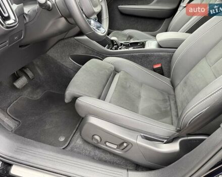 Черный Вольво C40 Recharge, объемом двигателя 0 л и пробегом 100 тыс. км за 29300 $, фото 23 на Automoto.ua