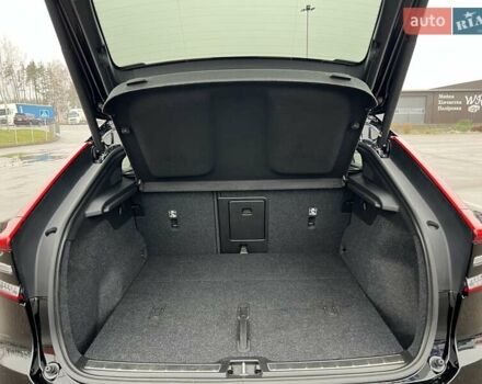 Черный Вольво C40 Recharge, объемом двигателя 0 л и пробегом 120 тыс. км за 27000 $, фото 28 на Automoto.ua