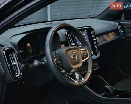 Чорний Вольво C40 Recharge, об'ємом двигуна 0 л та пробігом 68 тис. км за 28000 $, фото 25 на Automoto.ua