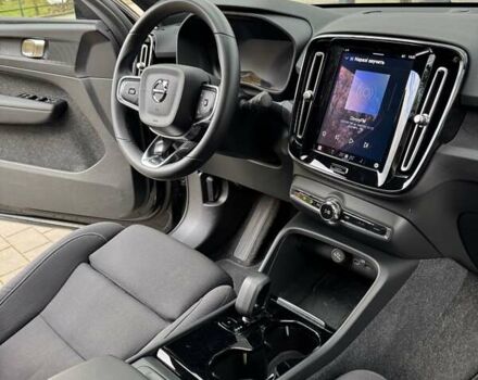 Чорний Вольво C40 Recharge, об'ємом двигуна 0 л та пробігом 75 тис. км за 25000 $, фото 13 на Automoto.ua