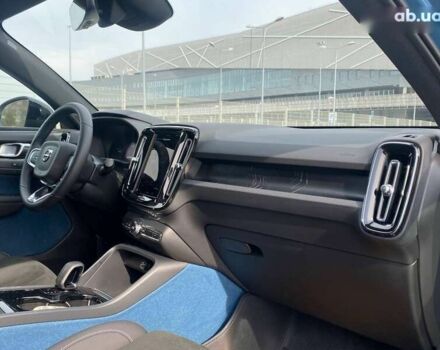 Вольво C40 Recharge, объемом двигателя 0 л и пробегом 51 тыс. км за 30490 $, фото 23 на Automoto.ua