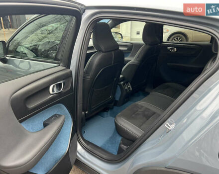 Серый Вольво C40 Recharge, объемом двигателя 0 л и пробегом 12 тыс. км за 29500 $, фото 44 на Automoto.ua