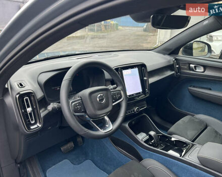Серый Вольво C40 Recharge, объемом двигателя 0 л и пробегом 12 тыс. км за 29500 $, фото 34 на Automoto.ua