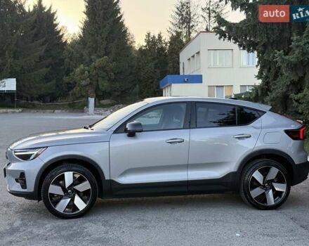 Серый Вольво C40 Recharge, объемом двигателя 0 л и пробегом 27 тыс. км за 29900 $, фото 6 на Automoto.ua