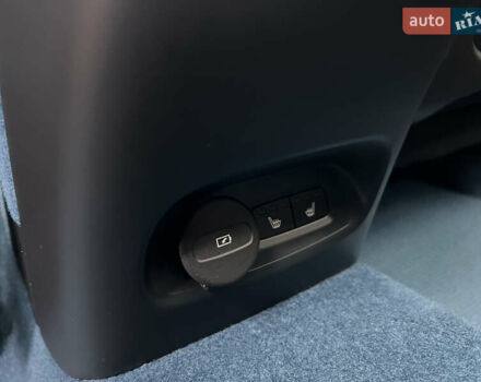 Серый Вольво C40 Recharge, объемом двигателя 0 л и пробегом 12 тыс. км за 29500 $, фото 45 на Automoto.ua