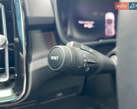Сірий Вольво C40 Recharge, об'ємом двигуна 0 л та пробігом 21 тис. км за 40390 $, фото 16 на Automoto.ua