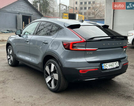 Серый Вольво C40 Recharge, объемом двигателя 0 л и пробегом 12 тыс. км за 29500 $, фото 5 на Automoto.ua