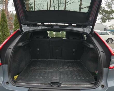 Сірий Вольво C40 Recharge, об'ємом двигуна 0 л та пробігом 68 тис. км за 27900 $, фото 17 на Automoto.ua