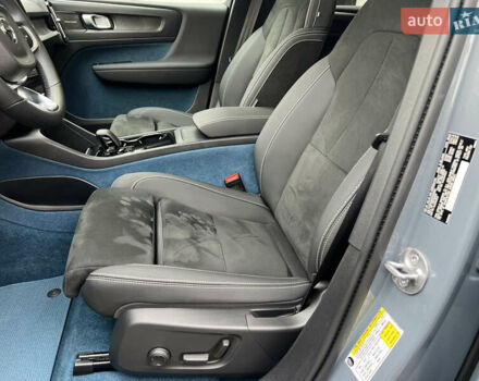 Серый Вольво C40 Recharge, объемом двигателя 0 л и пробегом 12 тыс. км за 29500 $, фото 33 на Automoto.ua