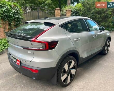 Сірий Вольво C40 Recharge, об'ємом двигуна 0 л та пробігом 21 тис. км за 40390 $, фото 4 на Automoto.ua