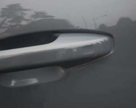 Сірий Вольво C40 Recharge, об'ємом двигуна 0 л та пробігом 68 тис. км за 27900 $, фото 2 на Automoto.ua