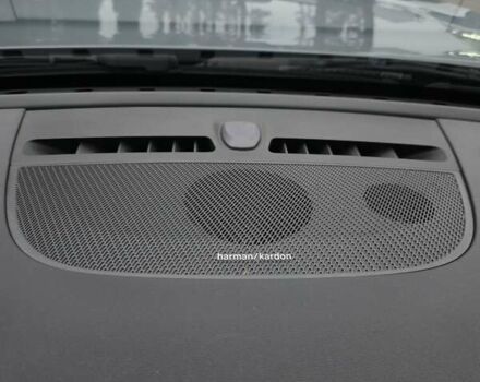 Сірий Вольво C40 Recharge, об'ємом двигуна 0 л та пробігом 68 тис. км за 27900 $, фото 6 на Automoto.ua