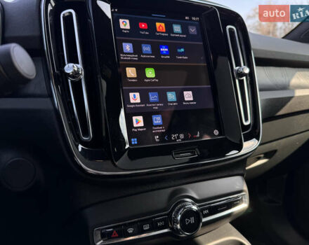 Серый Вольво C40 Recharge, объемом двигателя 0 л и пробегом 32 тыс. км за 29500 $, фото 8 на Automoto.ua