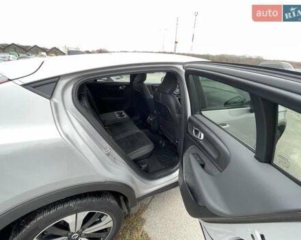 Серый Вольво C40 Recharge, объемом двигателя 0 л и пробегом 11 тыс. км за 26200 $, фото 11 на Automoto.ua