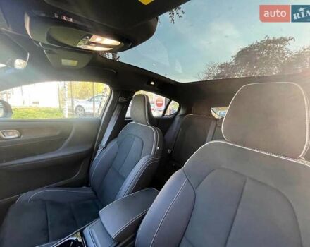 Сірий Вольво C40 Recharge, об'ємом двигуна 0 л та пробігом 69 тис. км за 28500 $, фото 16 на Automoto.ua