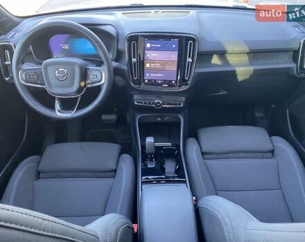 Серый Вольво C40 Recharge, объемом двигателя 0 л и пробегом 16 тыс. км за 47907 $, фото 14 на Automoto.ua