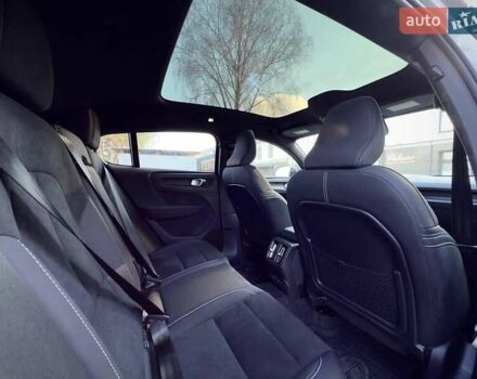Сірий Вольво C40 Recharge, об'ємом двигуна 0 л та пробігом 69 тис. км за 29900 $, фото 8 на Automoto.ua
