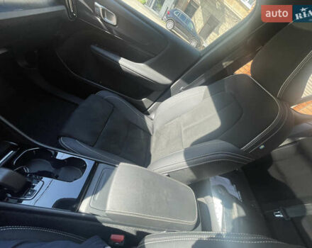 Сірий Вольво C40 Recharge, об'ємом двигуна 0 л та пробігом 25 тис. км за 30500 $, фото 25 на Automoto.ua