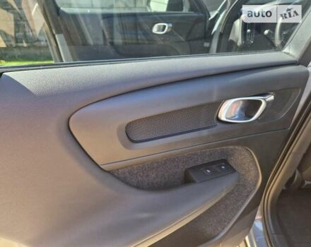 Вольво C40 Recharge 2023 в Ровно на Automoto.ua Серый Вольво C40 Recharge, объемом двигателя 0 л и пробегом 25 тыс. км за 34500 $, фото 13 на Automoto.ua