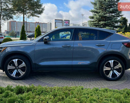 Серый Вольво C40 Recharge, объемом двигателя 0 л и пробегом 28 тыс. км за 28800 $, фото 3 на Automoto.ua