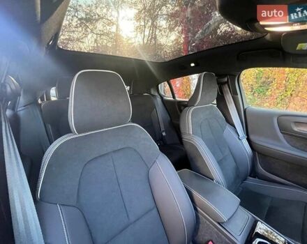 Сірий Вольво C40 Recharge, об'ємом двигуна 0 л та пробігом 69 тис. км за 28500 $, фото 14 на Automoto.ua