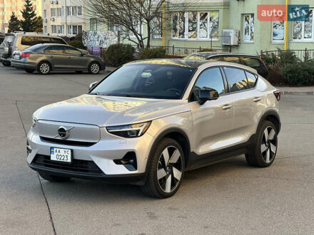 Вольво C40 Recharge 2023 у Києві на Automoto.ua Сірий Вольво C40 Recharge, об'ємом двигуна 0 л та пробігом 26 тис. км за 35999 $, фото 1 на Automoto.ua