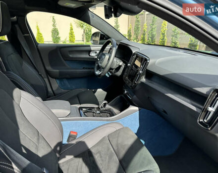 Синий Вольво C40 Recharge, объемом двигателя 0 л и пробегом 25 тыс. км за 32800 $, фото 10 на Automoto.ua
