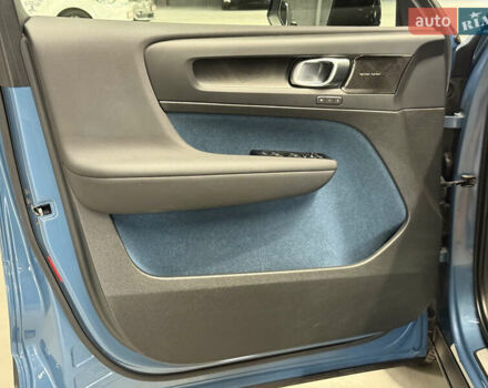 Синій Вольво C40 Recharge, об'ємом двигуна 0 л та пробігом 165 тис. км за 27000 $, фото 73 на Automoto.ua