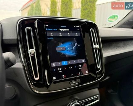 Синий Вольво C40 Recharge, объемом двигателя 0 л и пробегом 43 тыс. км за 28333 $, фото 10 на Automoto.ua