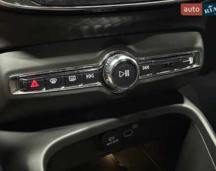 Синій Вольво C40 Recharge, об'ємом двигуна 0 л та пробігом 165 тис. км за 27000 $, фото 84 на Automoto.ua