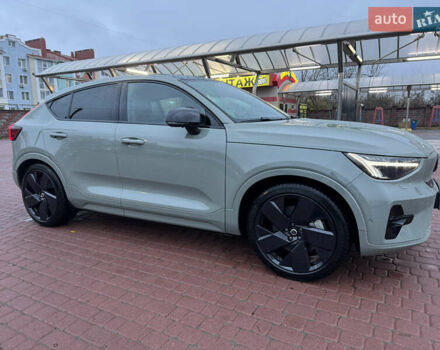 Зеленый Вольво C40 Recharge, объемом двигателя 0 л и пробегом 26 тыс. км за 33999 $, фото 2 на Automoto.ua